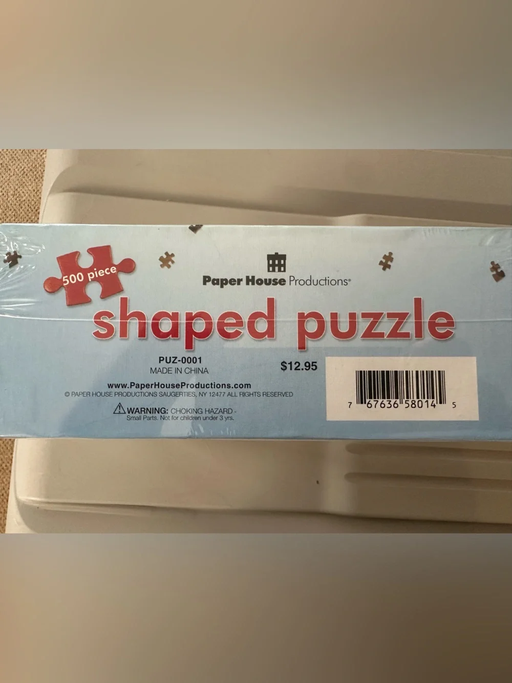 New and sealed 500-Piece Shaped Puzzle - Tan Puppies